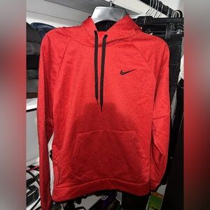 Red Nike Therma-fit hoodie size Small